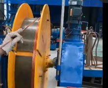 安裝在安徽金藍(lán)焰線纜有限公司 電纜活盤收卷機(jī)HP1600型生產(chǎn)現(xiàn)場
